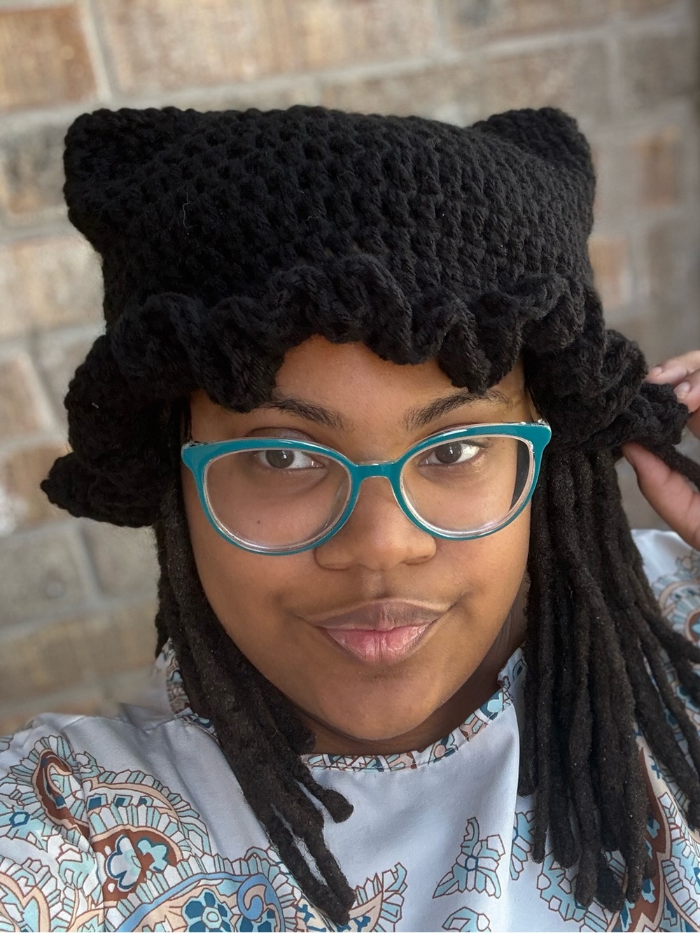 Black Knit Ruffle Cat Ear Beanie Hat